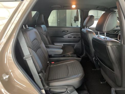 Used 2023 Nissan Pathfinder Rock Creek AWD/4WD image 19