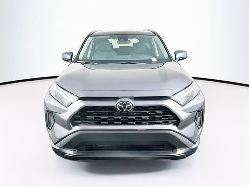 Used 2025 Toyota RAV4 XLE w/ Convenience Package image 2