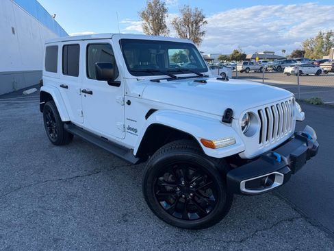 Used 2023 Jeep Wrangler Unlimited Sahara image 5