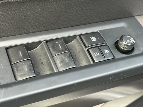 Used 2022 Toyota Tundra SR5 image 12