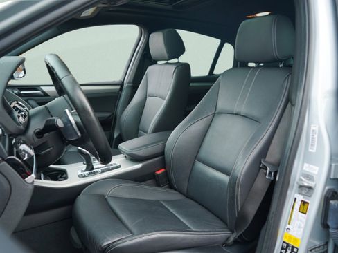 Used 2018 BMW X4 M40i image 65