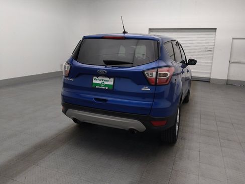 Used 2017 Ford Escape SE FWD image 7