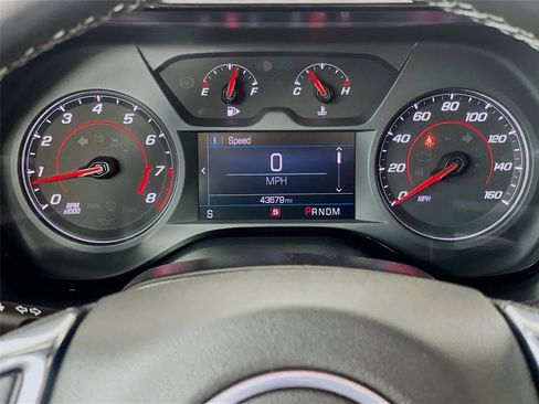 Used 2024 Chevrolet Camaro LT RWD image 16
