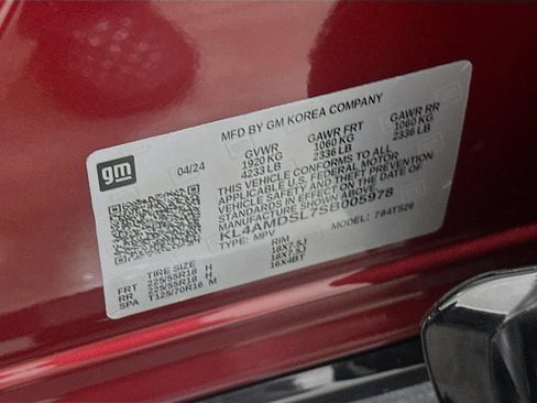 Used 2025 Buick Encore GX Sport Touring w/ Comfort Package FWD image 31