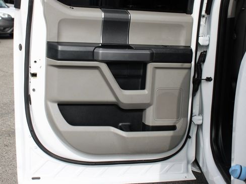 Used 2018 Ford F350 XLT image 31