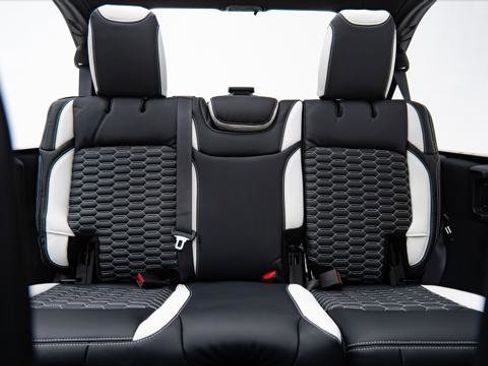 Used 2026 Jeep Wrangler Unlimited Sport image 19