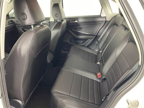 Used 2024 Volkswagen Jetta SE image 18