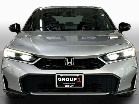Used 2025 Honda Civic Sport Touring image 4