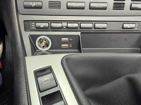 Used 2005 BMW 325Ci Convertible image 35