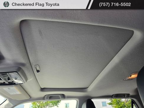 Used 2022 Toyota 4Runner TRD Off-Road Premium w/ TRD Black Wheel Package (TMS) AWD/4WD image 9