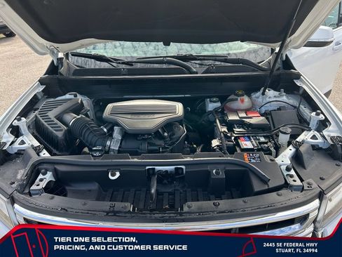 Used 2020 GMC Acadia SLT FWD image 11
