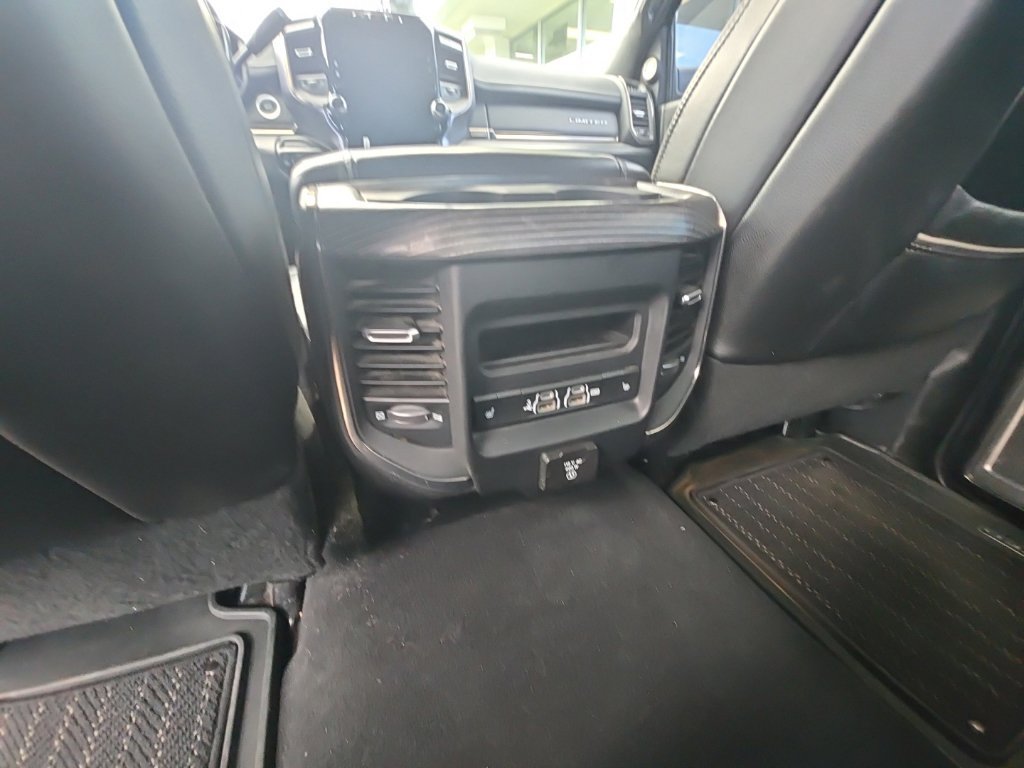 Used 2020 RAM 3500 Limited AWD/4WD image 17