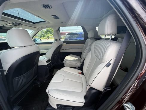 Used 2023 Hyundai Palisade Limited AWD/4WD image 19