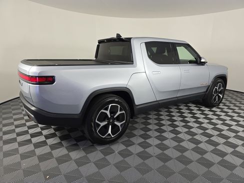 Used 2022 Rivian R1T Adventure image 5
