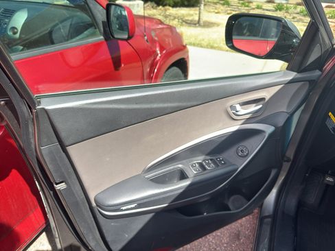 Used 2013 Hyundai Santa Fe Sport image 7