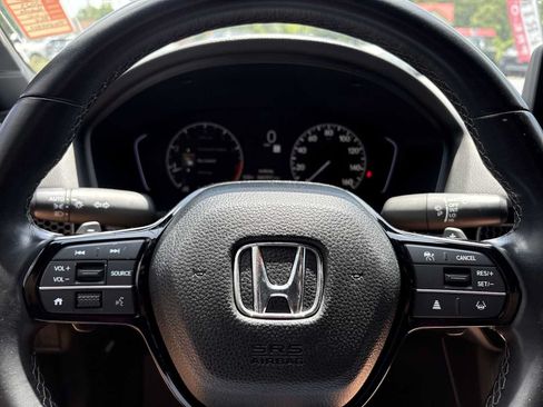 Used 2023 Honda Civic Sport image 11