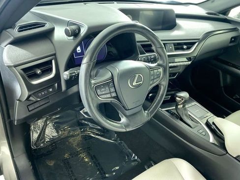 Used 2019 Lexus UX 250h image 23