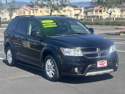 Used 2017 Dodge Journey SXT w/ Comfort/Convenience Group