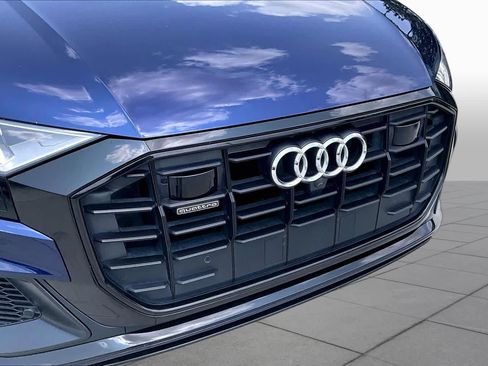Used 2020 Audi Q8 Prestige AWD/4WD image 29
