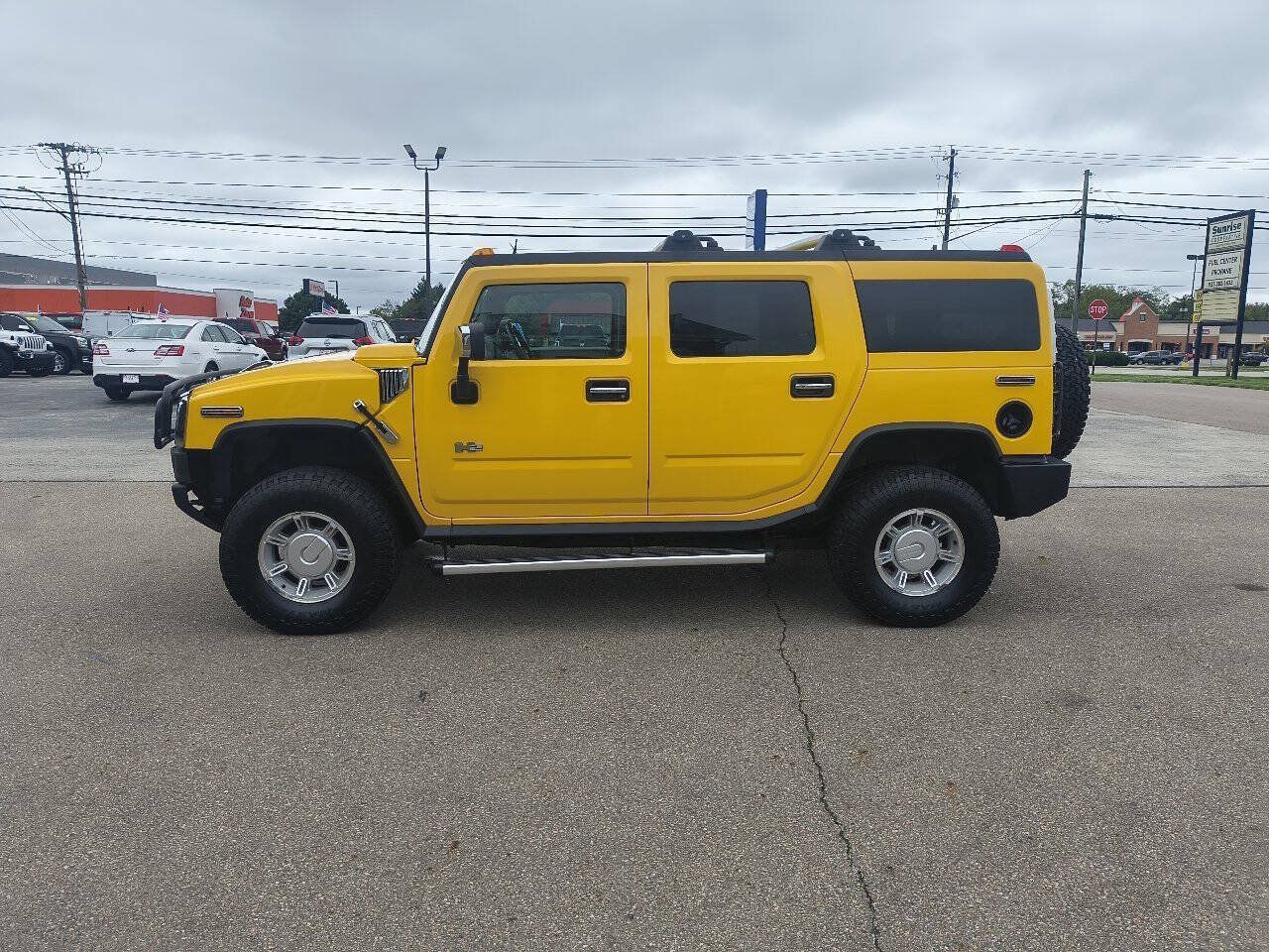 Used 2003 HUMMER H2 w/ Preferred Equipment Group AWD/4WD image 8