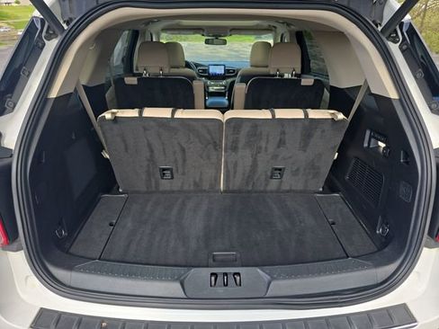 Used 2020 Ford Explorer Limited AWD/4WD image 22