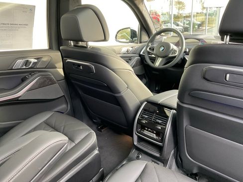 New 2026 BMW X7 xDrive40i image 29