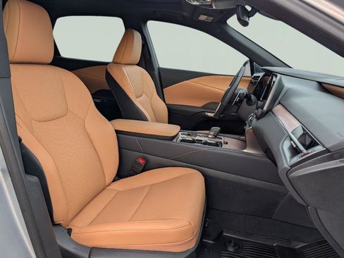 Used 2025 Lexus RX 350 Premium w/ Accessory Package image 20