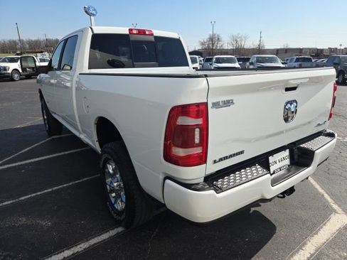 Used 2024 RAM 2500 Laramie AWD/4WD image 2