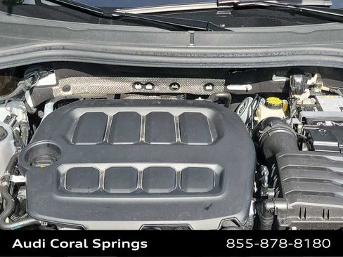 Used 2026 Volkswagen Tiguan SEL R-Line AWD/4WD image 17