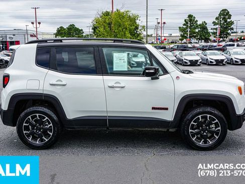 Used 2023 Jeep Renegade Trailhawk image 9