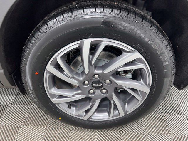 Certified 2023 Lincoln Corsair AWD w/ Equipment Group 101A image 10