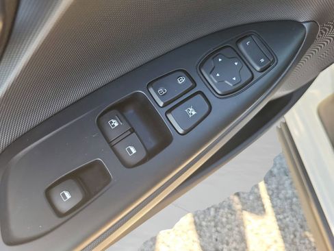 Used 2019 Hyundai Veloster Turbo Ultimate image 15