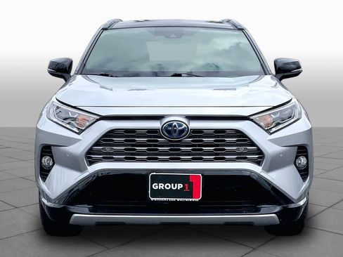 Used 2020 Toyota RAV4 XSE AWD/4WD image 3