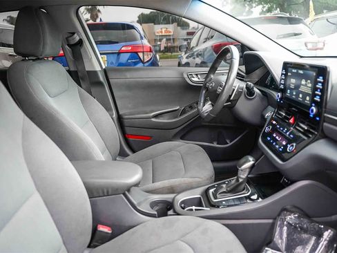 Used 2020 Hyundai Ioniq SEL image 16