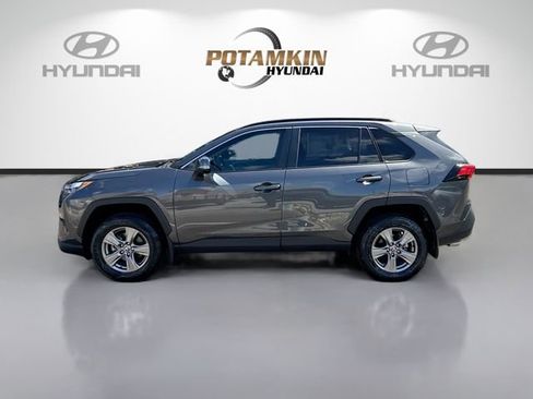 Used 2024 Toyota RAV4 XLE w/ Convenience Package image 8