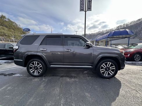 Used 2017 Toyota 4Runner Limited image 26
