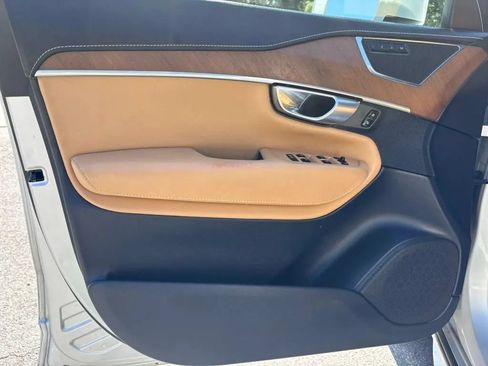 Used 2017 Volvo XC90 T6 Inscription w/ Convenience Package AWD/4WD image 13