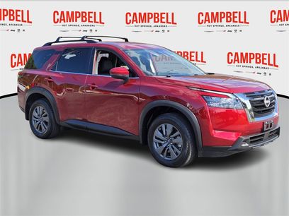 Used 2024 Nissan Pathfinder SV