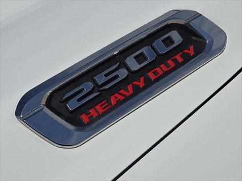 Certified 2024 RAM 2500 Tradesman w/ Chrome Appearance Group AWD/4WD image 11