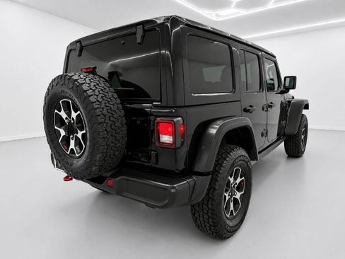 Used 2021 Jeep Wrangler Unlimited Rubicon w/ Cold Weather Group AWD/4WD image 3