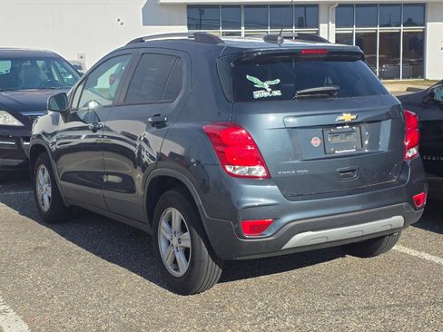 Used 2021 Chevrolet Trax LT image 4