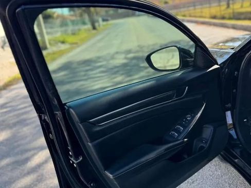 Used 2022 Honda Accord Sport image 7