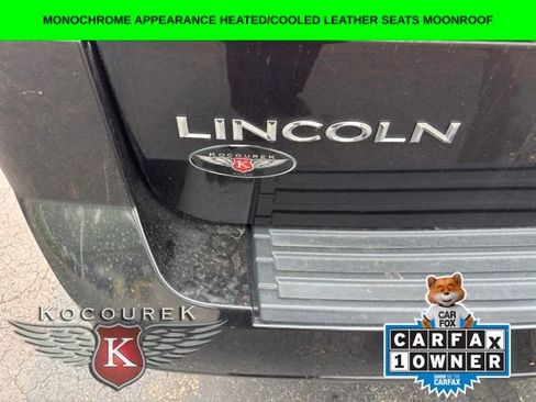Used 2012 Lincoln Navigator L 4WD image 6