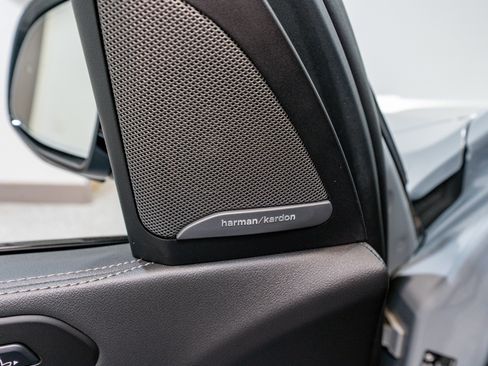 Used 2024 BMW X7 xDrive40i w/ M Sport Package image 14