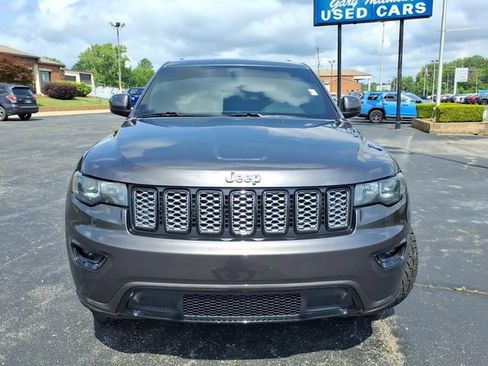 Used 2018 Jeep Grand Cherokee Altitude AWD/4WD image 19