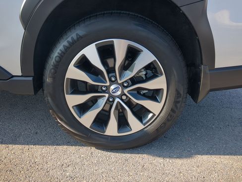 Used 2025 Subaru Outback Limited AWD/4WD image 25
