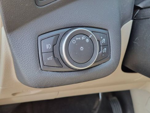 Used 2018 Ford Escape SE AWD/4WD image 17