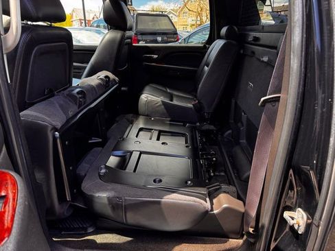 Used 2013 Chevrolet Avalanche LTZ AWD/4WD image 24