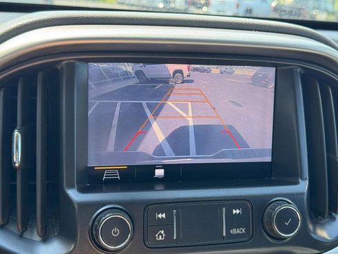 Used 2020 Chevrolet Colorado LT RWD image 23