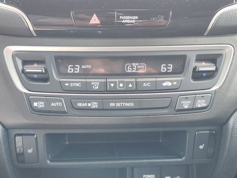 Used 2023 Honda Passport TrailSport image 19